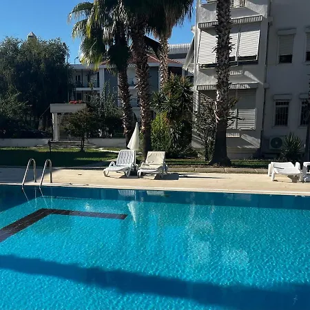 Entire Pool & Great Location In Complex *
